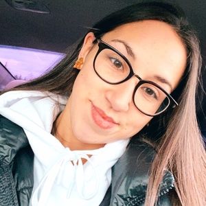 Meet your Posher, Brielle